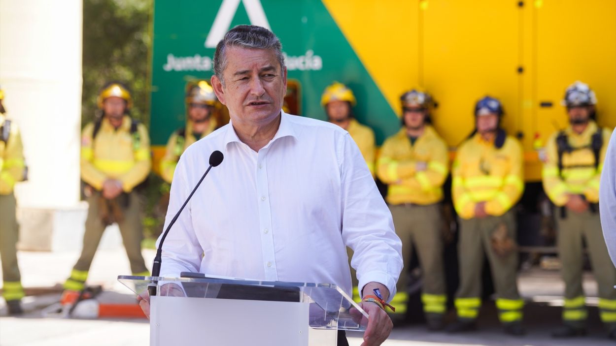 Consejero de Presidencia, Antonio Sanz, visita el Cedefo de El Pedroso (Sevilla)