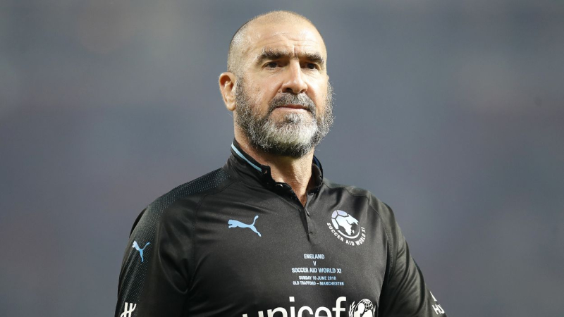 El exfutbolista del Manchester United Eric Cantona durante un partido benéfico. EP. 