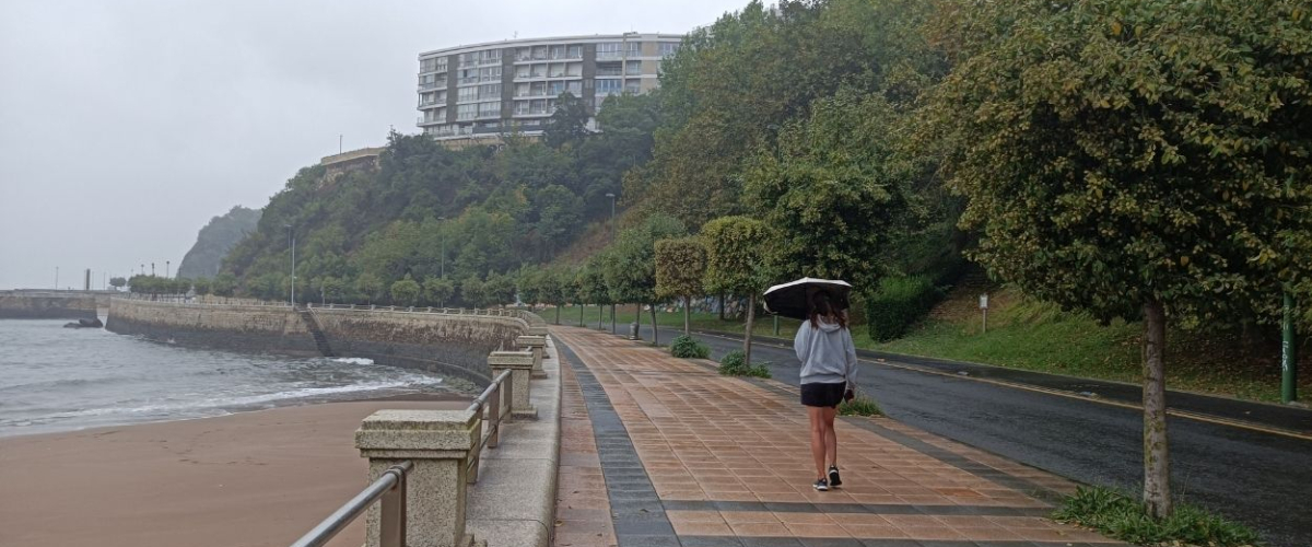 Un frente atlántico desploma las temperaturas y trae lluvias intensas al noroeste peninsular