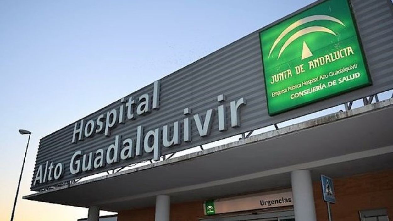 Fachada del Hospital Alto Guadalquivir de Andújar