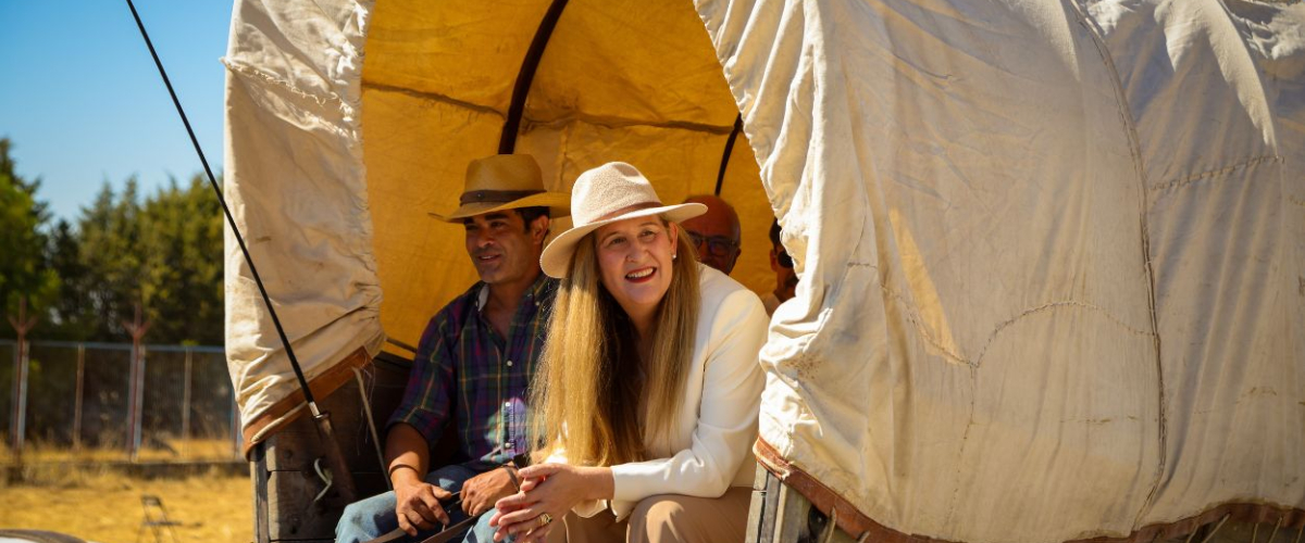 Luz Gabás transforma el mito del western en 'Corazón de oro'