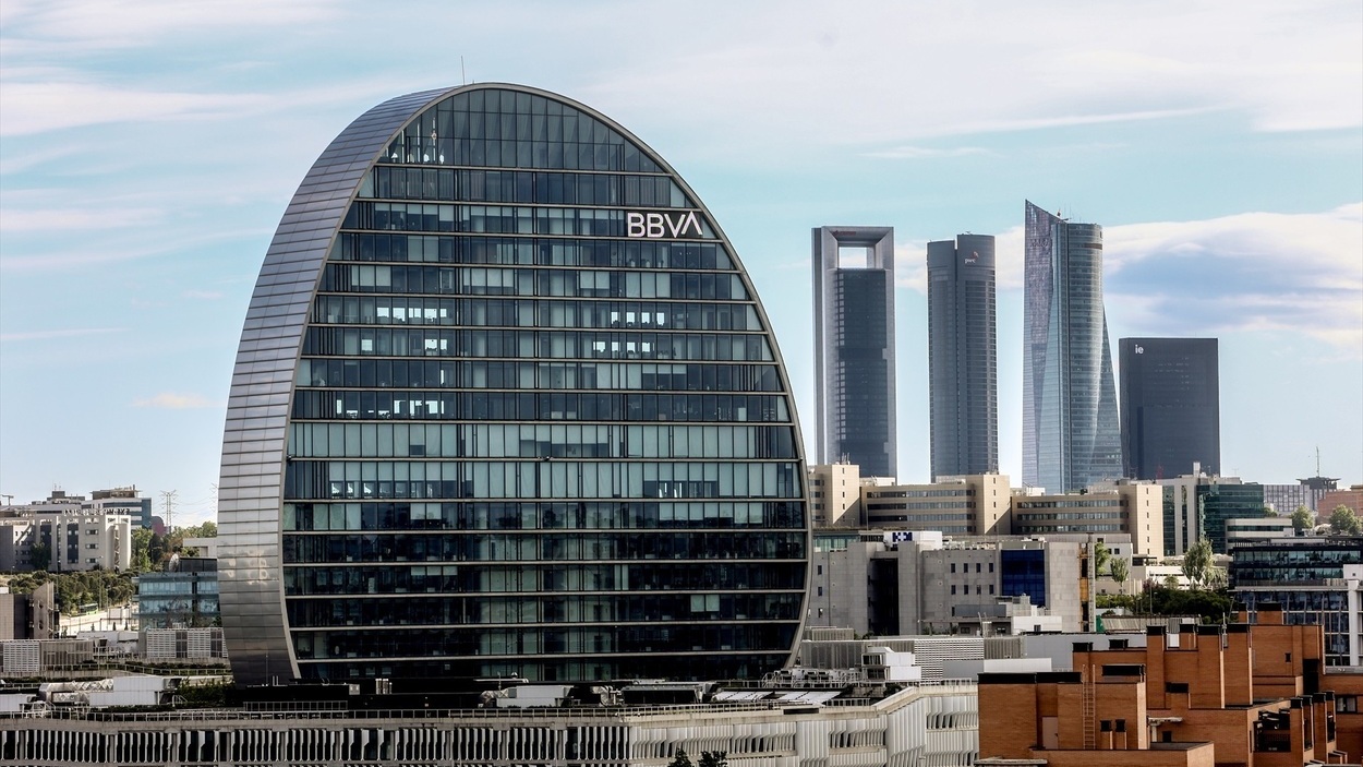 ENCUESTA: ¿Debería el gobierno advertir de los riesgos de comprar acciones de BBVA ante la OPA a Sabadell?