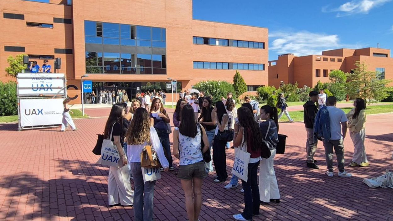 Inicio del curso en la UAX