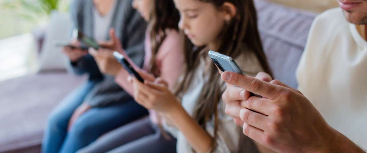 El truco para detectar si tu hijo sufre “FOMO” por las redes sociales