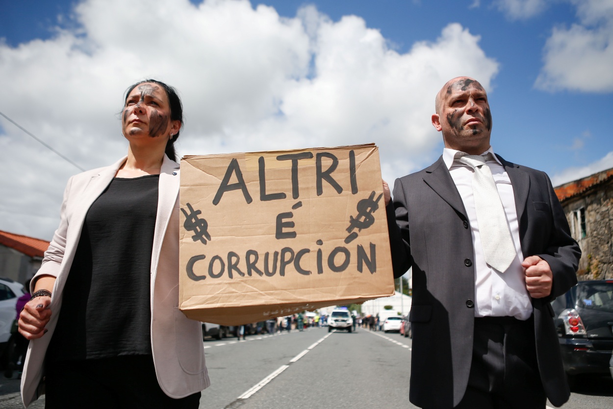 Imagen de una de las protestas llevadas a cabo contra la macrocelulosa de Altri (Foto: Europa Press). 