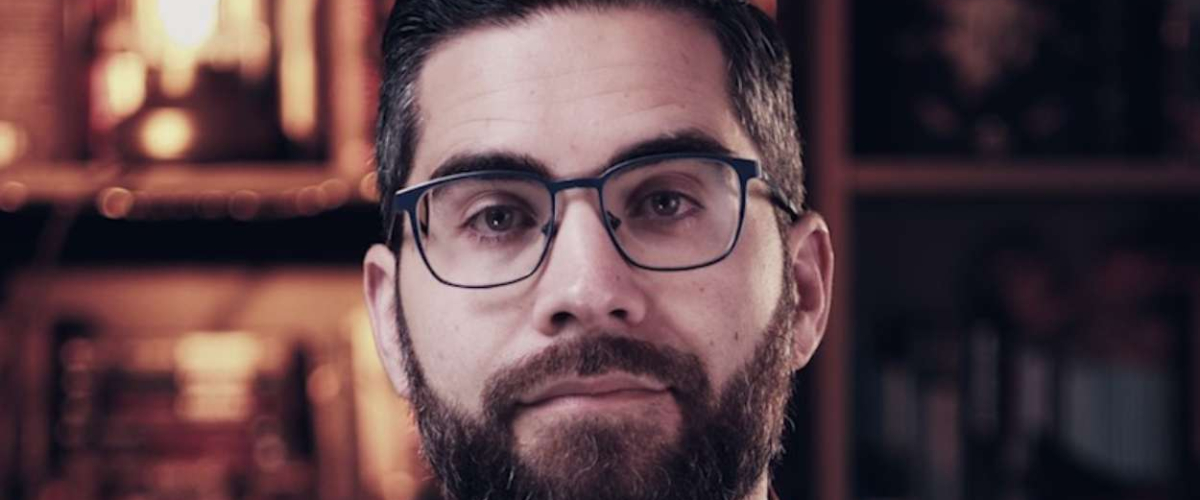 Javier García Ruiz, psicólogo: "Una persona con una autoestima sana y fuerte no necesita que la validen"