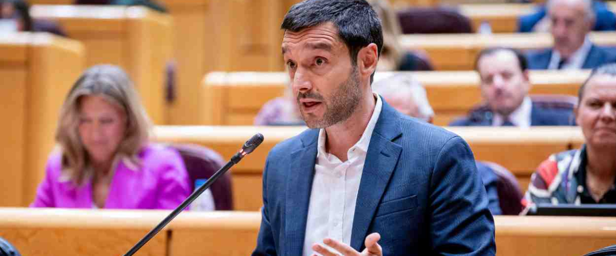Bustinduy le explica al PP qué es un genocidio y le lanza un recado: "España, la sociedad y el Gobierno saben bien lo que es"