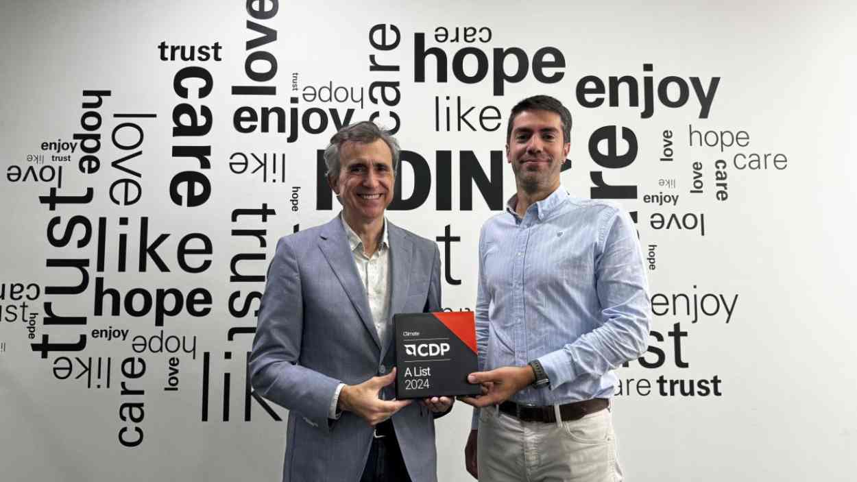 Juan Naya, CEO de ISDIN, y Ferran Miquel, responsable de ESG  Foto de ISDIN
