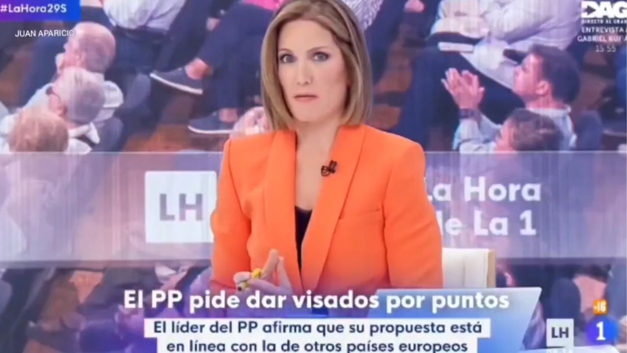 La periodista Silvia Intxaurrondo en La Hora de La 1.TVE.