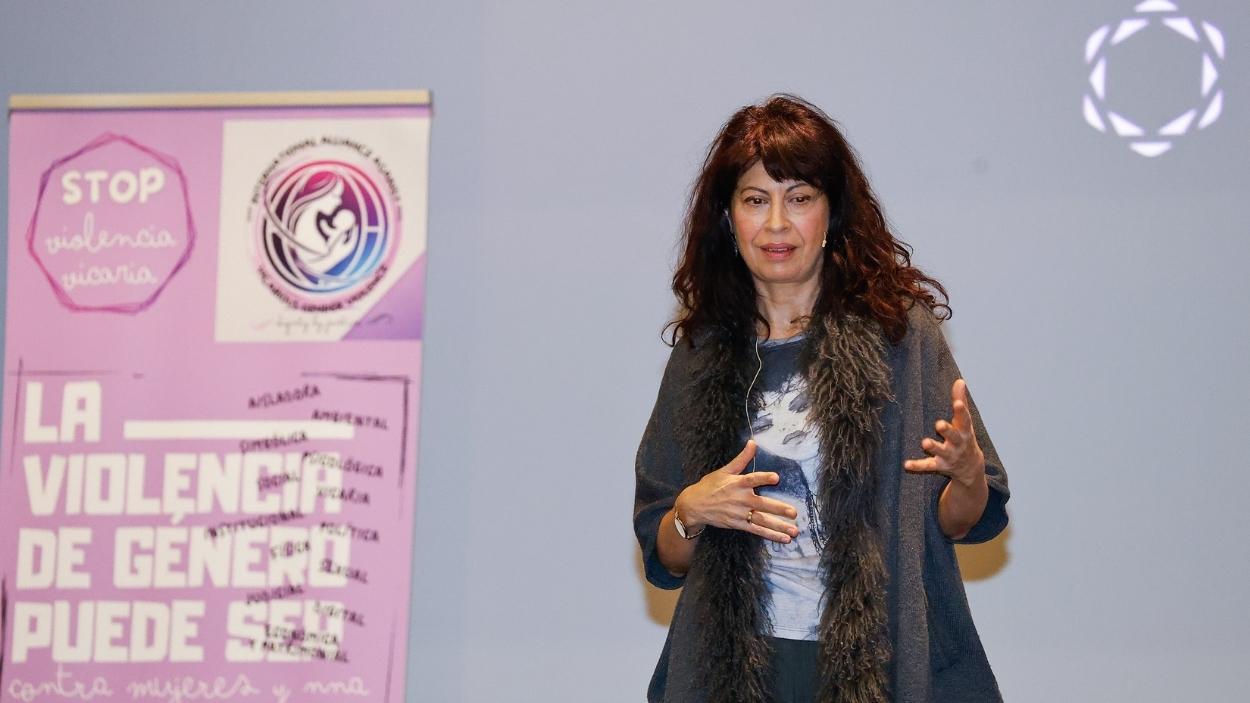 La ministra de Igualdad, Ana Redondo, durante la inauguración de las jornadas ‘Stop violencia vicaria’. EP.