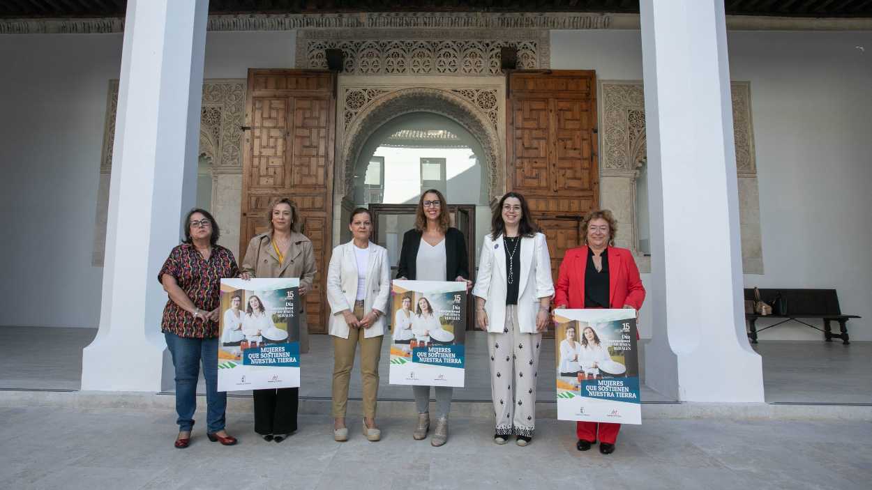 La consejera de Igualdad, Sara Simón, presenta la campaña del Gobierno de Castilla-La Mancha con motivo del Día Internacional de las Mujeres Rurales, que se celebra cada 15 de octubre. JCCM.