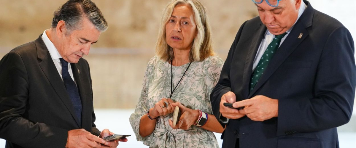 De "casos aislados" a 2.000 afectadas por el fallo en el cribado de cáncer de mama: radiografía del "mayor escándalo sanitario" en Andalucía