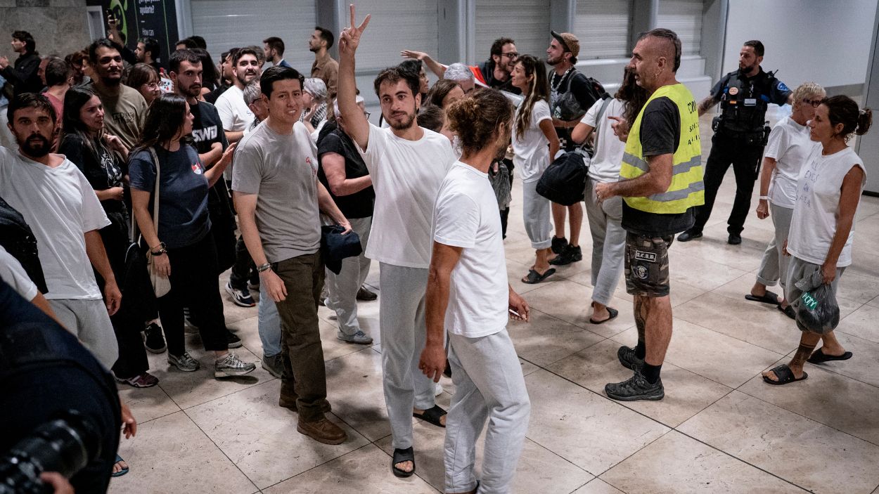 Llegada a España de la primera tanda de españoles que embarcaron en la Flotilla Global Sumud