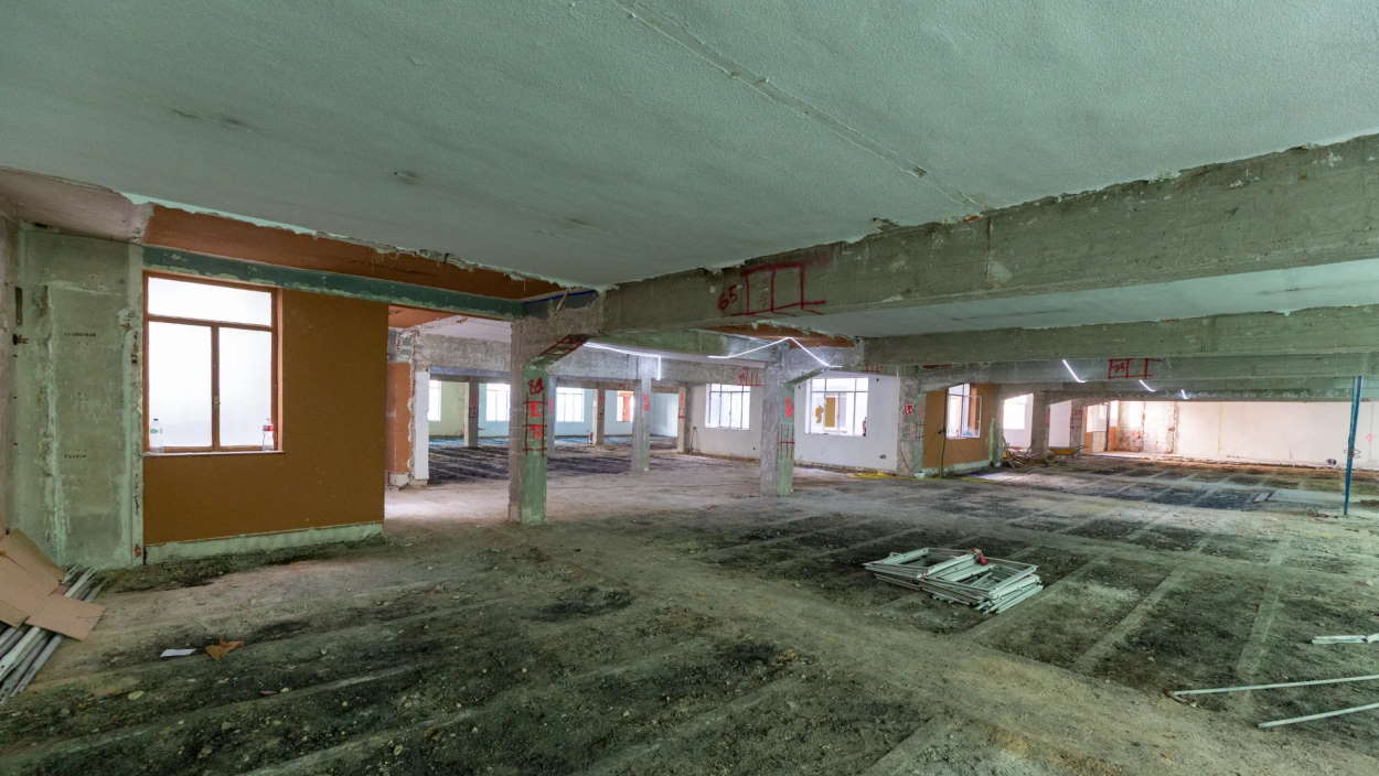 Imagen del interior del edificio derrumbado. Web Rehbilita.