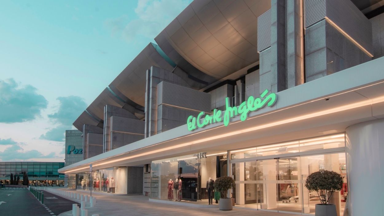 Exterior de un establecimiento de El Corte Inglés