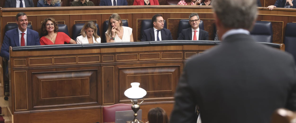Sánchez y Feijóo contraponen el "cáncer de mama" y las "chistorras" en un cara a cara que acaba con cita en el Senado: "Ánimo, Alberto"