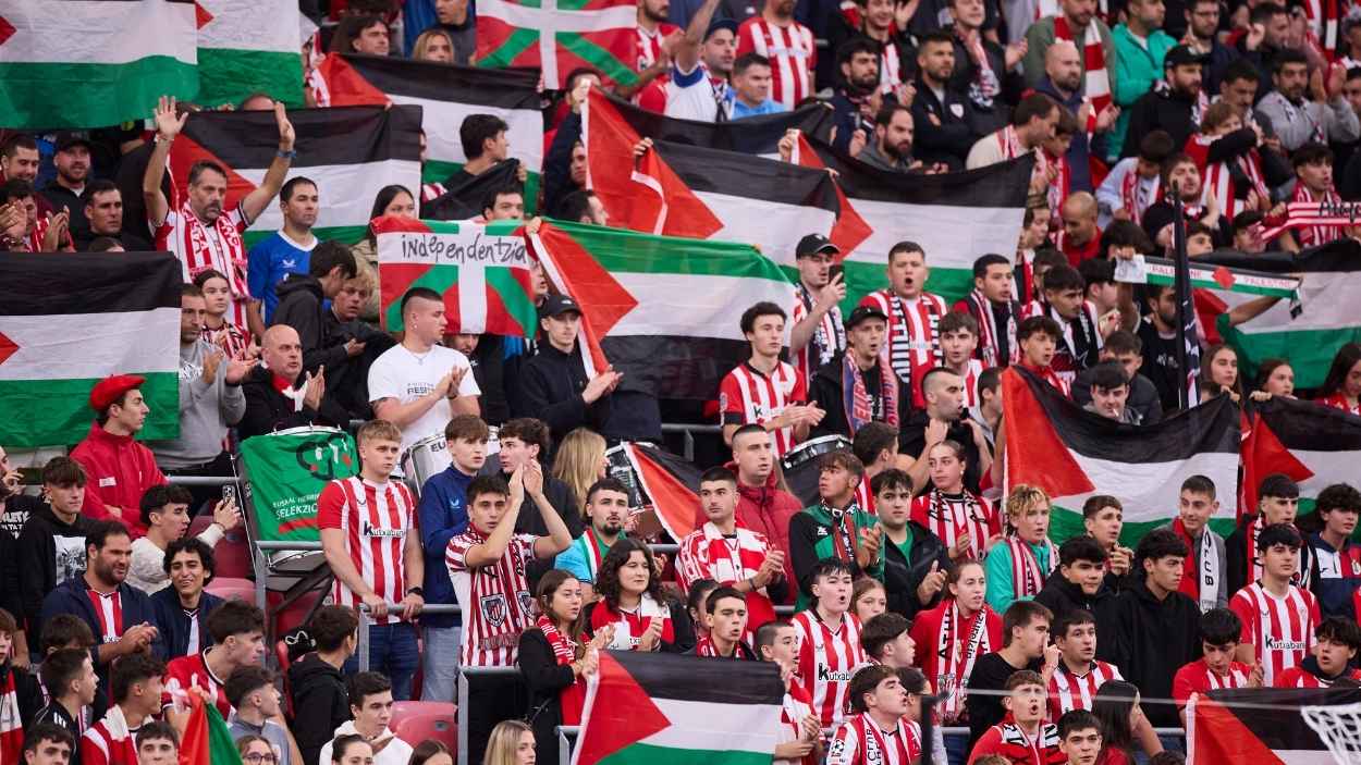 El estadio de San Mamés, en la previa del Athletic Club-Mallorca. EP
