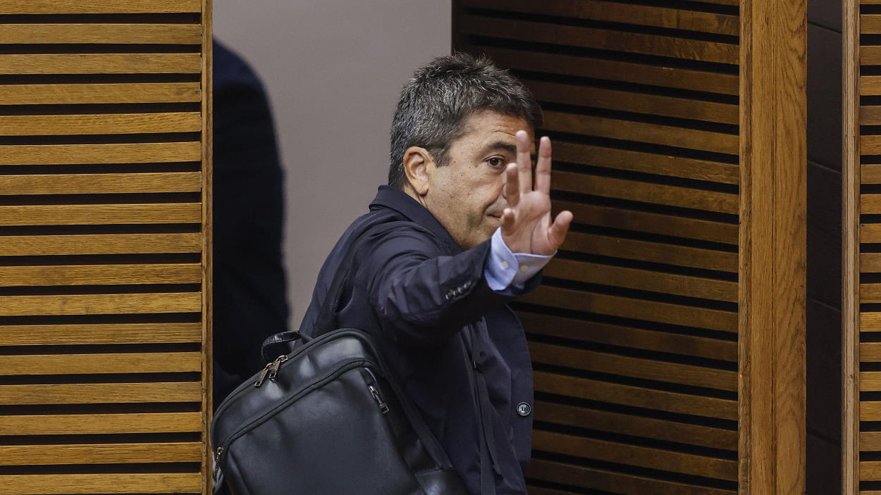 El 71% de valencianos y el 57% de votantes del PP en la Comunitat piden la dimisión de Mazón. EP.