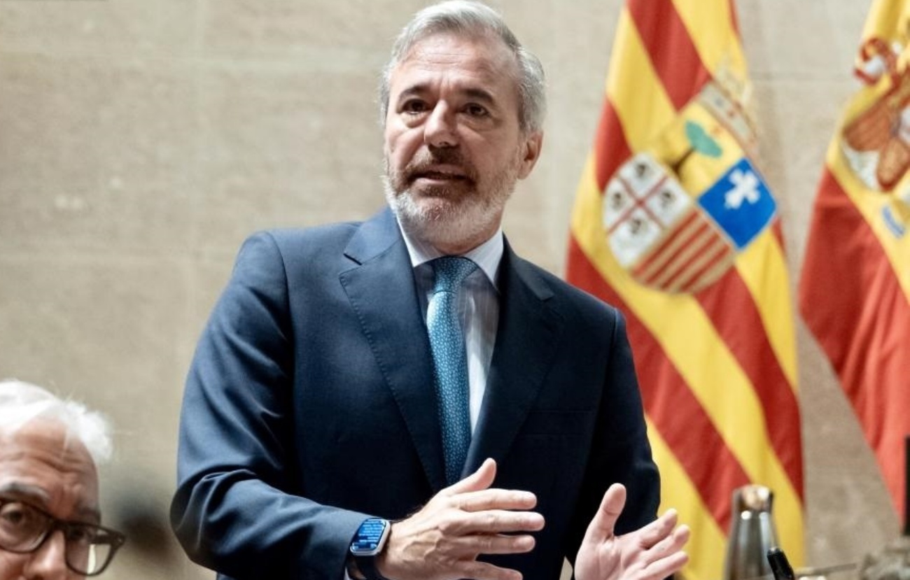 El presidente autonómico, Jorge Azcón, durante una sesión plenaria en las Cortes de Aragón