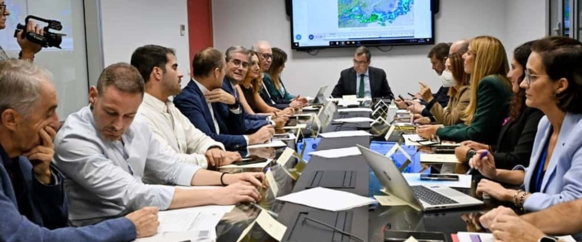Emergencias despliega un dispositivo de 800 efectivos en Murcia ante las alertas por lluvias