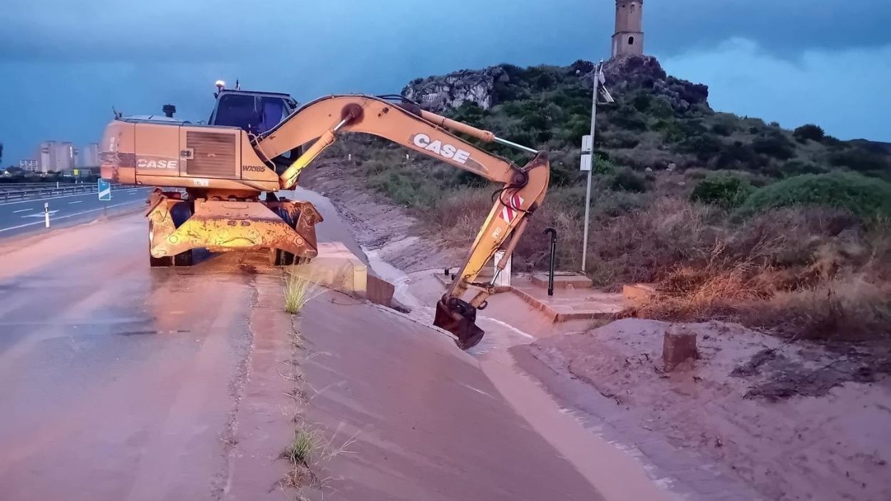 La dana Alice obliga a cortar varias vías y carreteras en la Región de Murcia. EP. 
