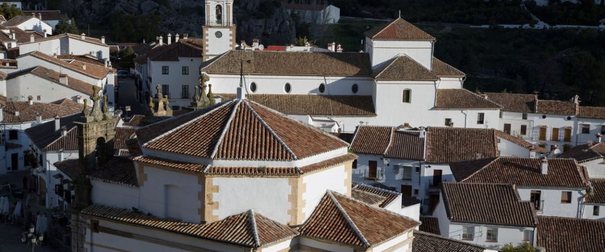 El pueblo más lluvioso de España no está en Galicia, sino en Cádiz: así es el rincón blanco que conquista el otoño