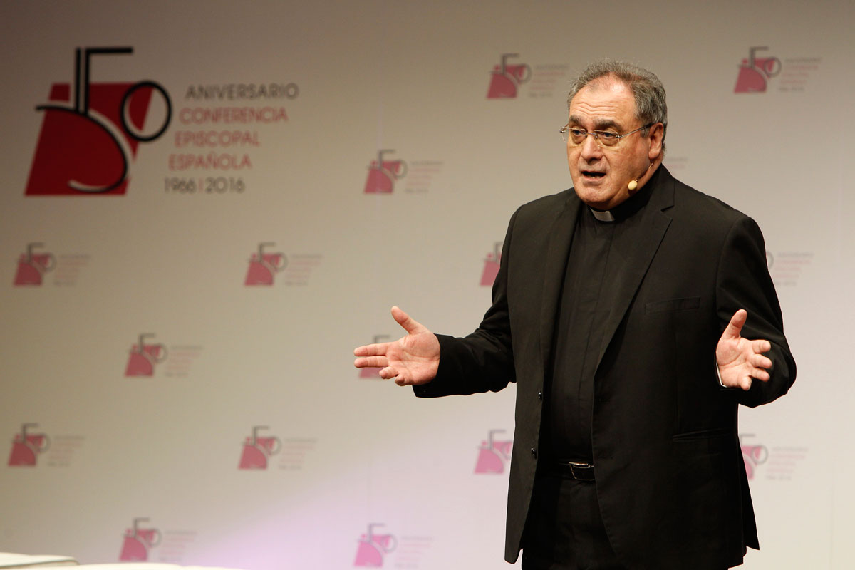 El secretario general de la Conferencia Episcopal (CEE), José María Gil Tamayo. 