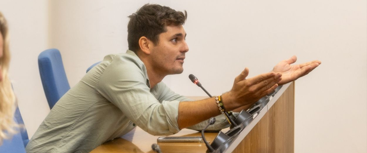Tres universidades andaluzas niegan que Vito Quiles tenga autorización para realizar ninguna conferencia de su 'tour universitario'