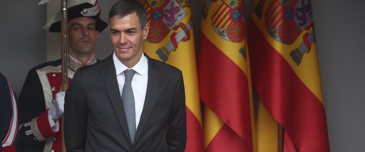 Todas las veces que la derecha ha abucheado a Zapatero y Sánchez en el Desfile del 12 de Octubre