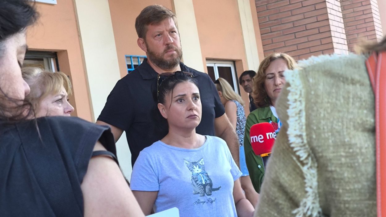 Mónica Monedero, madre soltera y desalojada de su vivienda por un fondo de inversión, acampará frente al Ayuntamiento. Con Málaga. 
