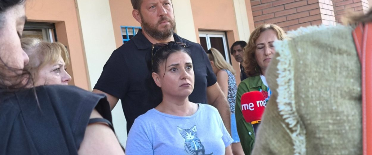 Una madre soltera con una hija de diez años, desahuciada en Málaga, acampará frente al Ayuntamiento