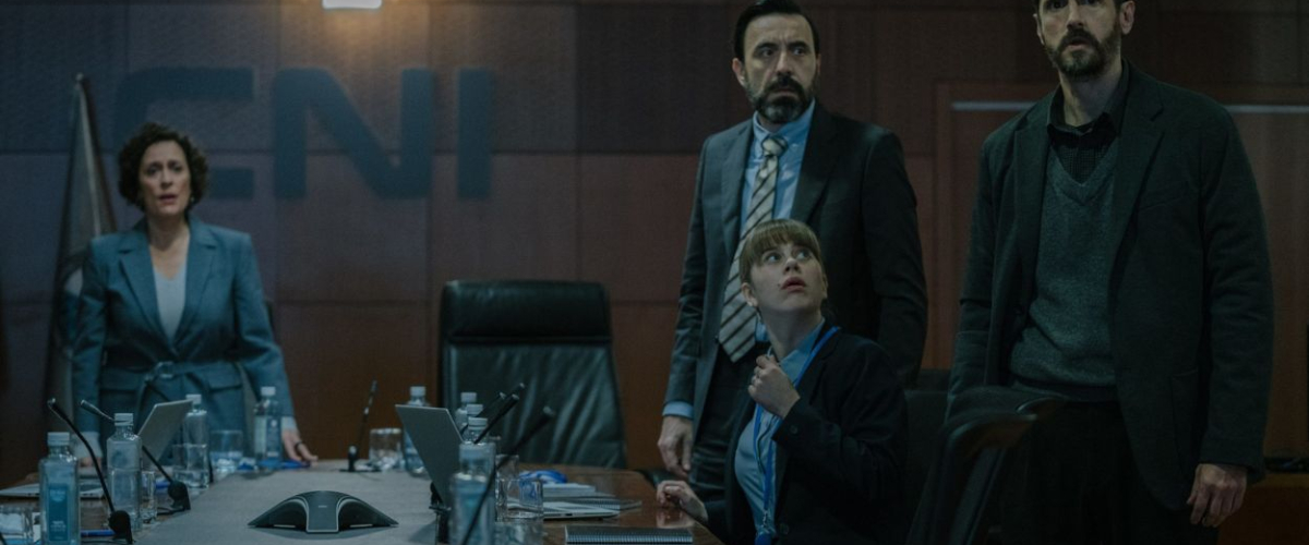 'El Centro', un thriller que desmitifica al CNI mientras se adelanta al tablero geopolítico: "Los rusos nunca se fueron"