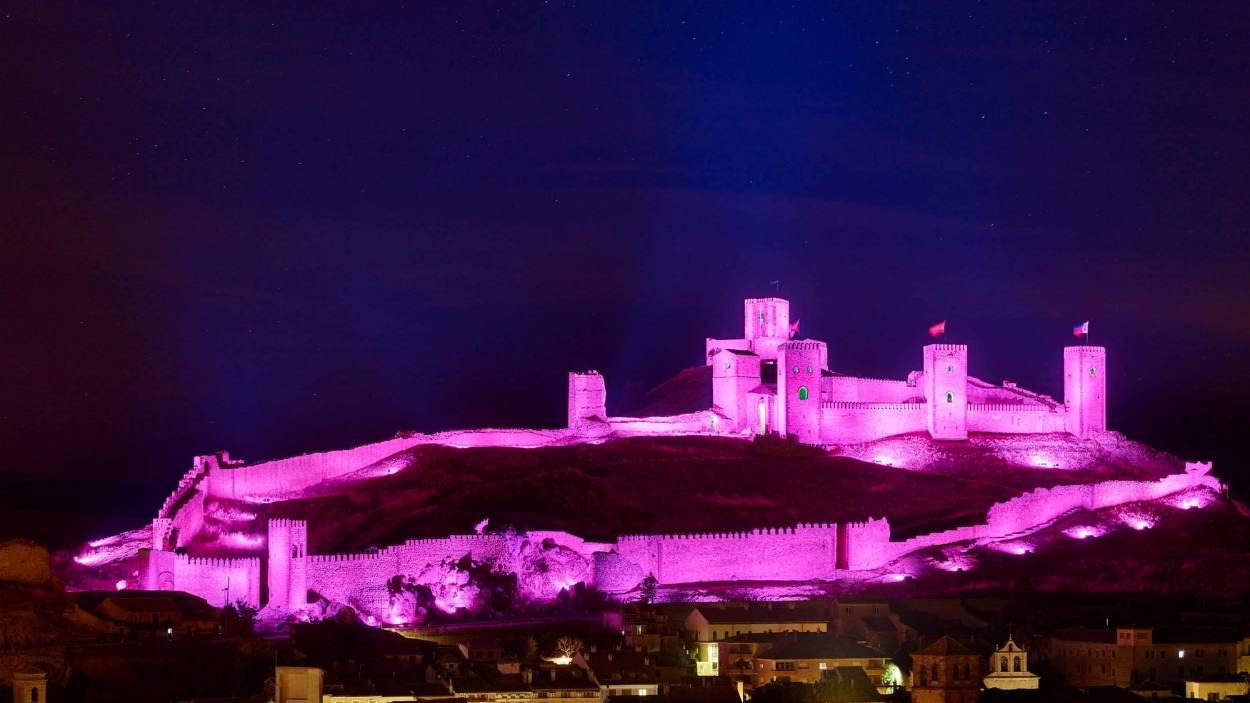 Castillo de Molina de Aragón de noche.
