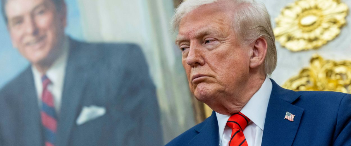 Trump vuelve a amenazar con aranceles a España por el gasto en Defensa: "Le va muy bien, no estoy contento con ellos"