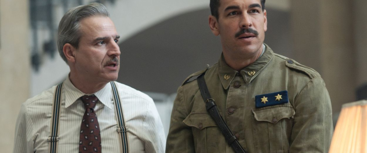 Mario Casas y Alberto San Juan analizan en exclusiva 'La Cena': "Es un trabajo maravilloso"
