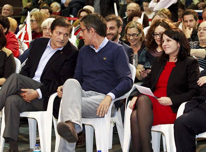 Edu Madina con Javier Fernández. El líder asturiano apoyó al vasco, cuando éste se presentó para dirigir el PSOE. Foto FSA-PSOE