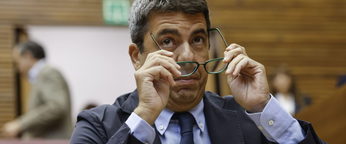 Denuncian el "racismo institucional" de Mazón por su último pacto con Vox: "Vulnera derechos humanos"