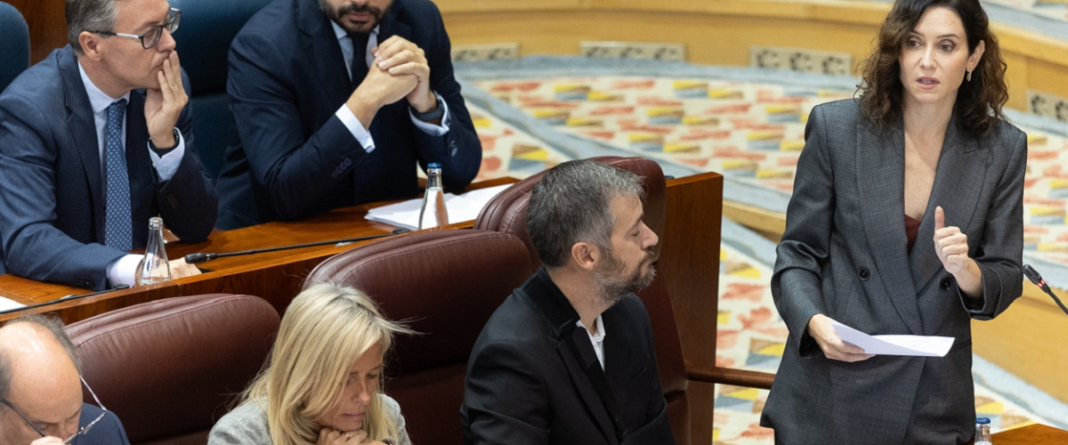 Las mentiras de MAR o el aborto cercan a una Ayuso que mantiene el bulo de las listas “negras” de objetores: “Cumplirá la ley”