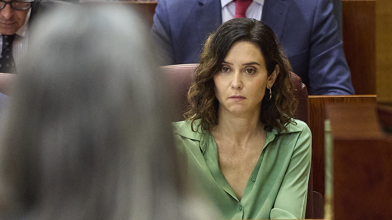 La presidenta de la Comunidad de Madrid, Isabel Díaz Ayuso, durante el pleno de la Asamblea de Madrid, a 9 de octubre de 2025. EP.