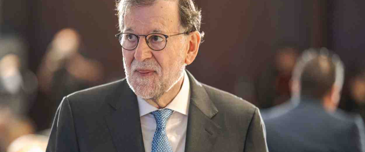 Rajoy lanza una advertencia a Feijóo y le pide una "política tolerante" y lejos de "extremismos"