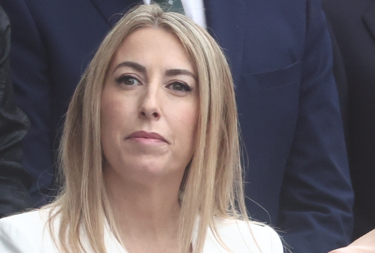 La presidenta de Extremadura, María Guardiola, durante el desfile del 12 de octubre de 2025. (Foto: EP)