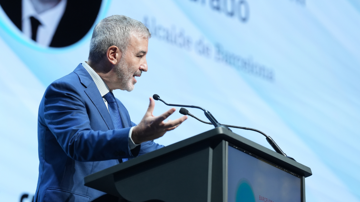El alcalde de Barcelona, Jaume Collboni, durante la segunda edición del foro 'World in Progress', en el Palau de Congressos de Catalunya, en Barcelona. David Zorrakino / EP