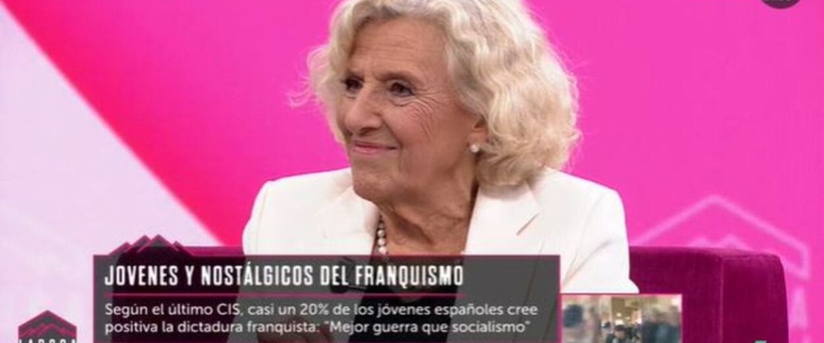 Preguntan a Manuela Carmena sobre los datos del CIS y el franquismo y los jóvenes protagonizan su respuesta: "Escuchadlos"