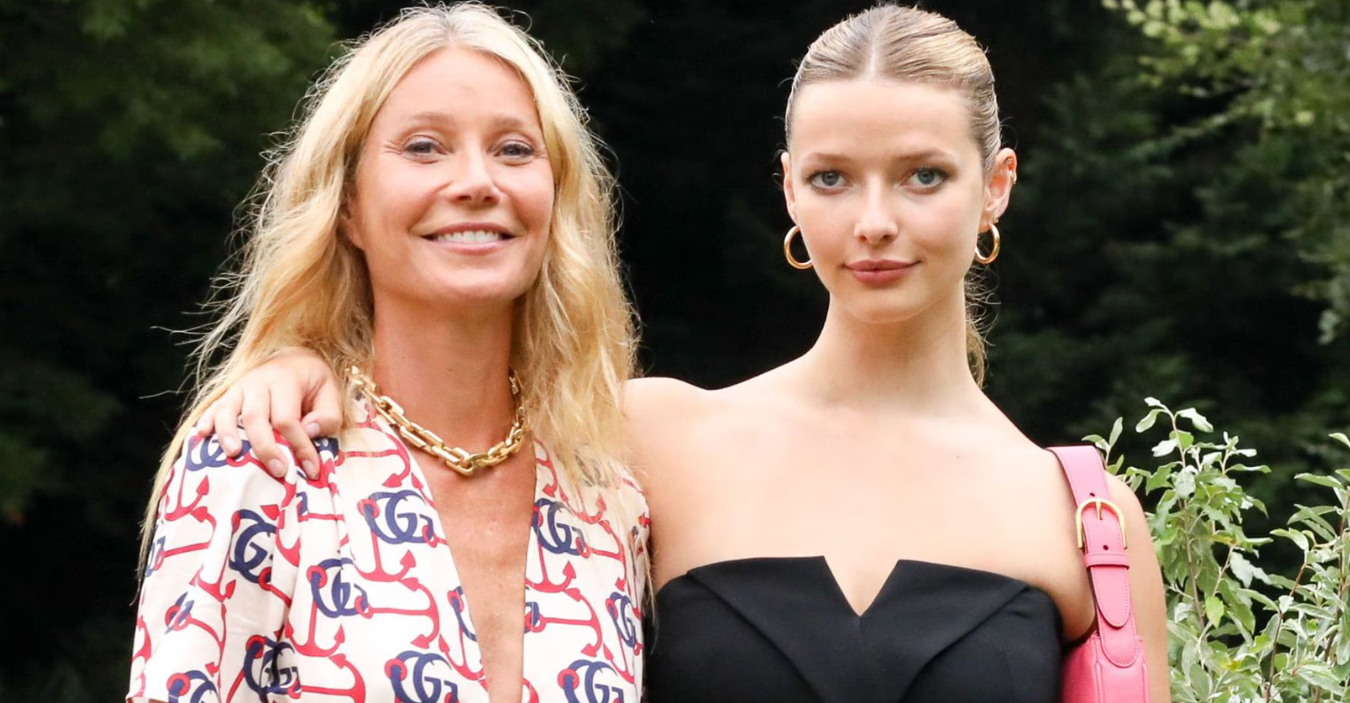 Apple Martin junto a su madre, Gwyneth Paltrow