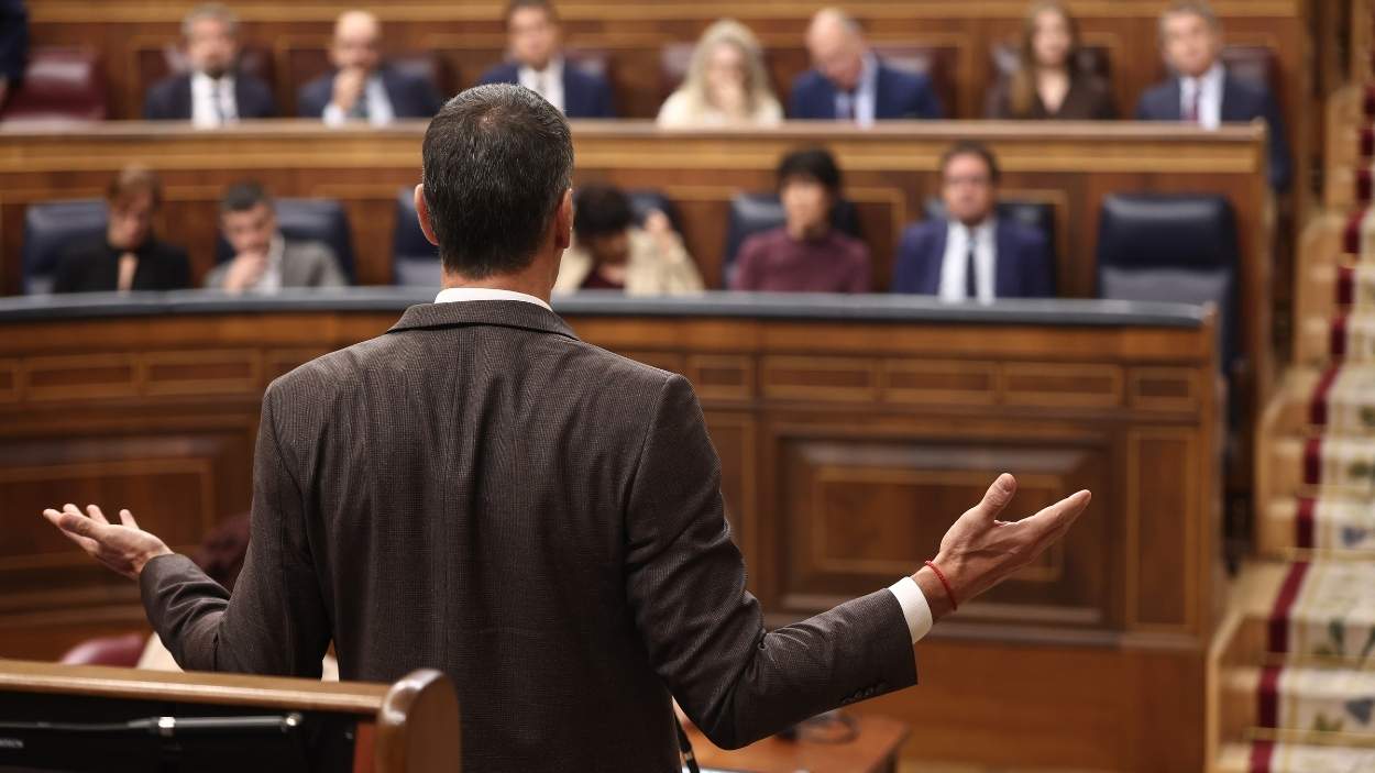 El presidente del Gobierno, Pedro Sánchez, interviene durante una sesión de control al Gobierno, en el Congreso de los Diputados. EP.