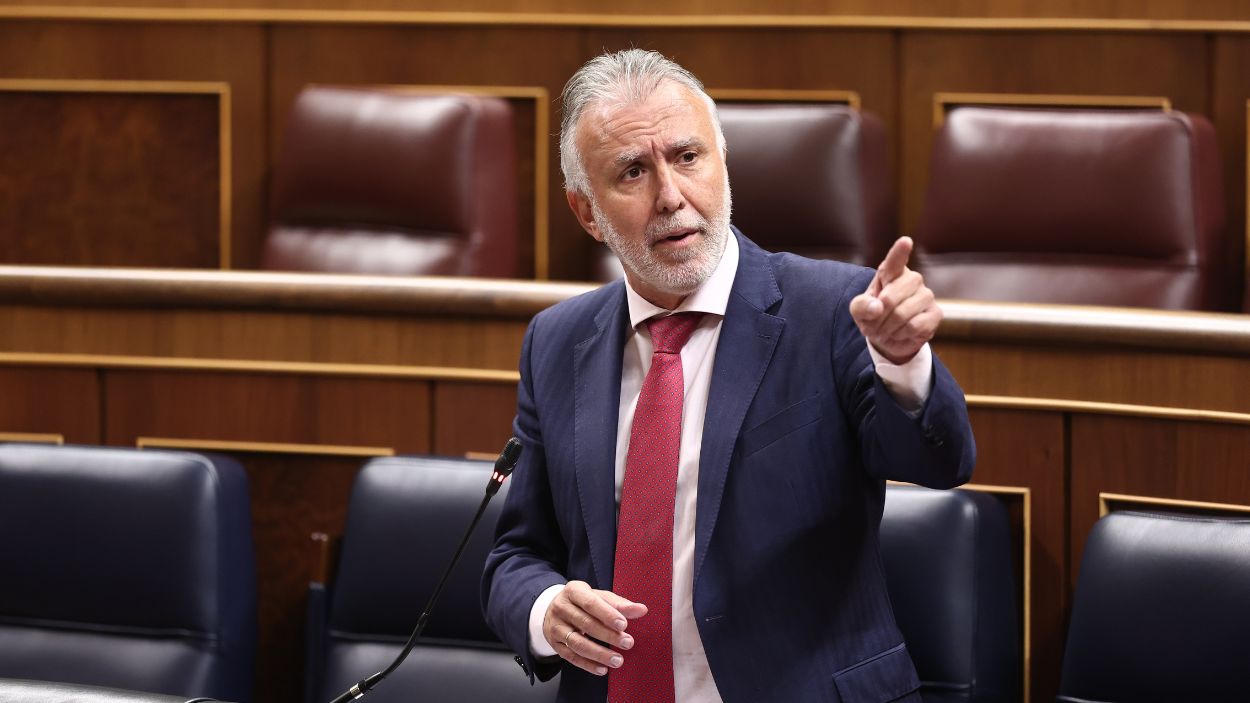 El ministro de Política Territorial y Memoria Democrática, Ángel Víctor Torres. EP.