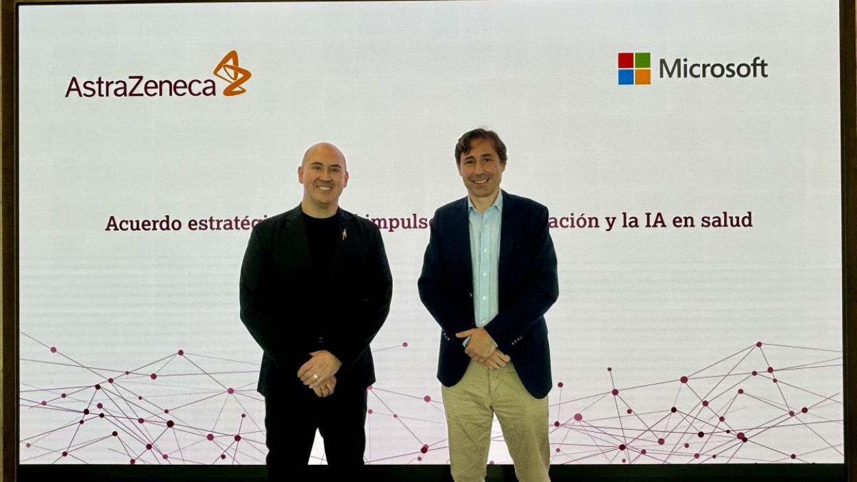 Rick R. Suárez, presidente de AstraZeneca España, junto a Paco Salcedo, presidente de Microsoft España