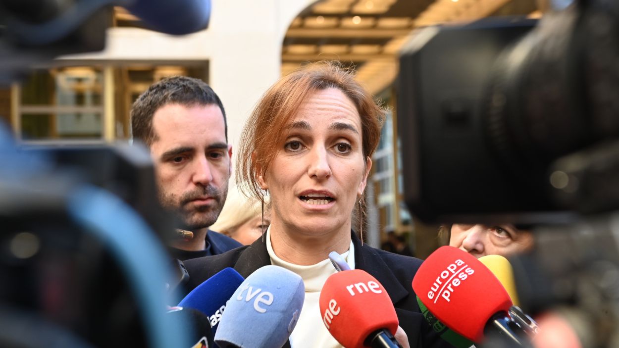La ministra de sanidad, Mónica García en el pleno del CISNS. EP.  La ministra de sanidad, Mónica García en el pleno del CISNS. EP.
