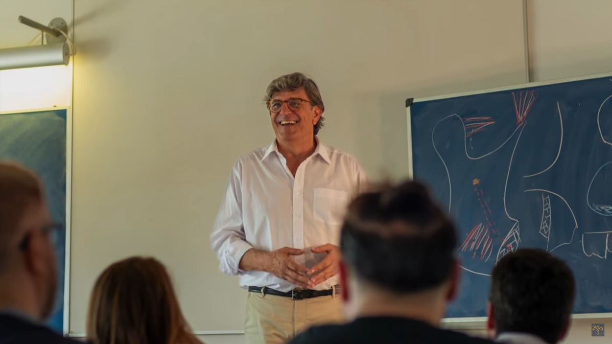 El decano de la Facultad de Odontología y candidato a Rector de la Universidad de Sevilla, José Luis Gutiérrez. El decano de la Facultad de Odontología y candidato a Rector de la Universidad de Sevilla, José Luis Gutiérrez.