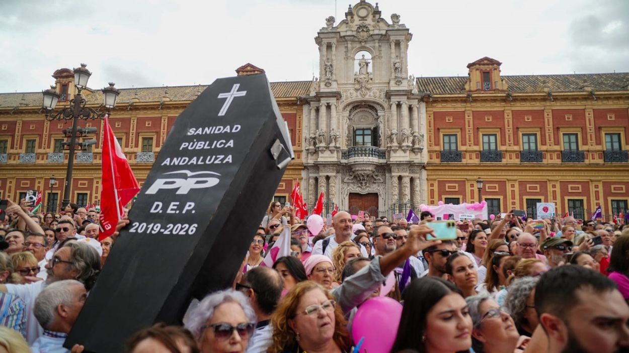 “La vida no puede esperar” Sevilla se vuelca contra el caos sanitario de Moreno Bonilla. EP.  “La vida no puede esperar” Sevilla se vuelca contra el caos sanitario de Moreno Bonilla. EP.